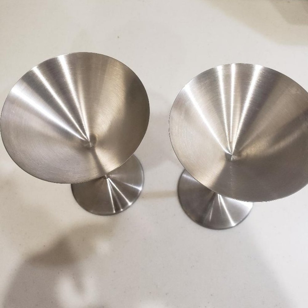 OGGI 18/8 Brushed Stainless Steel Martini Glasses - Pre-owned.